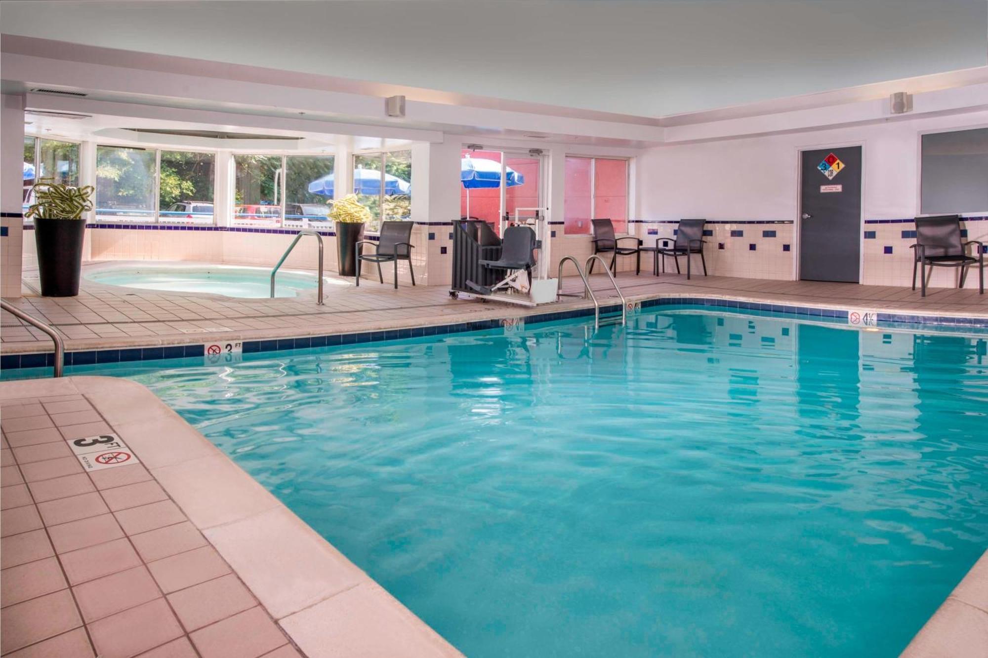 Fairfield Inn Dulles Airport Chantilly Bagian luar foto